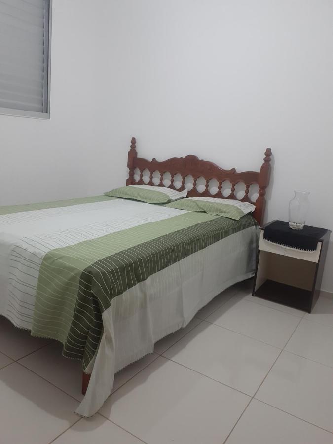 Quarto Em Apartamento ซูซาโน ภายนอก รูปภาพ
