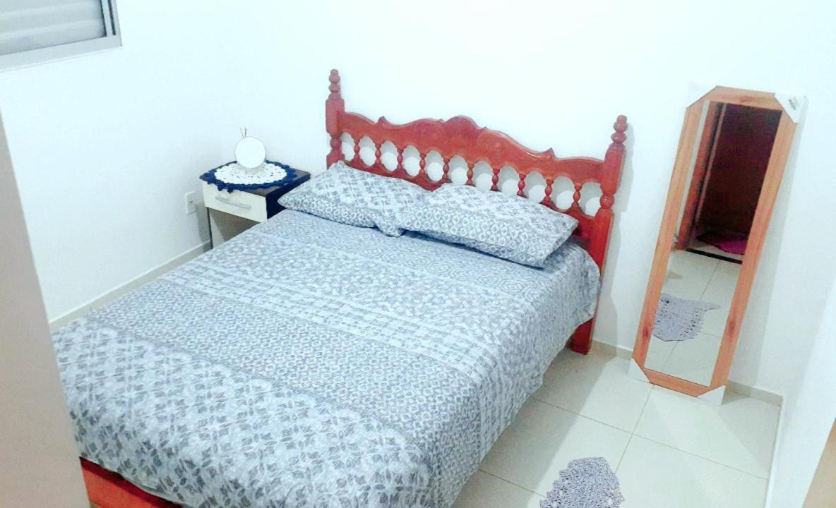 Quarto Em Apartamento ซูซาโน ภายนอก รูปภาพ